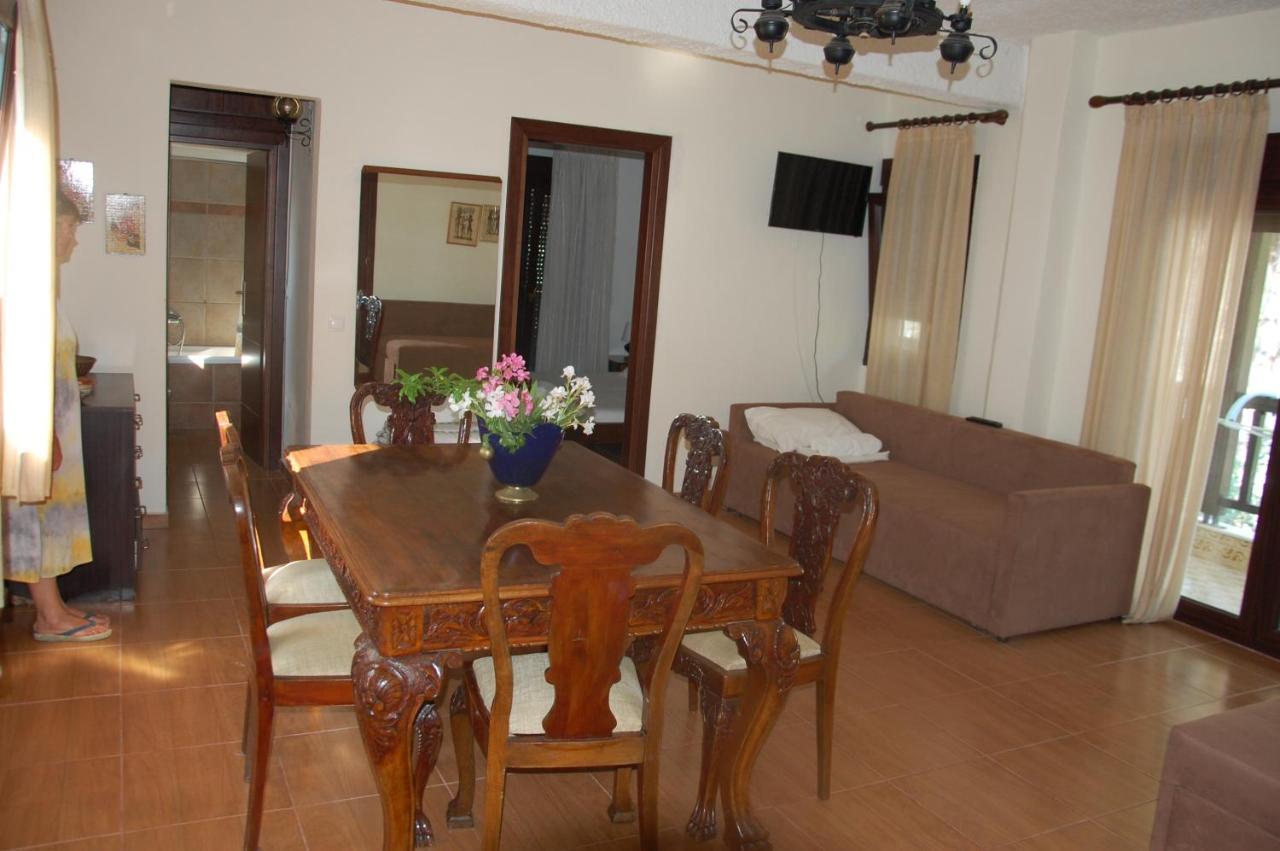 Miranda Apartment *